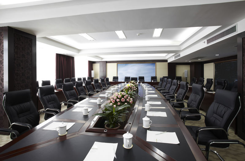 酒店客房服務(wù)與會(huì)議支持 高效整理與專(zhuān)業(yè)服務(wù)的關(guān)鍵